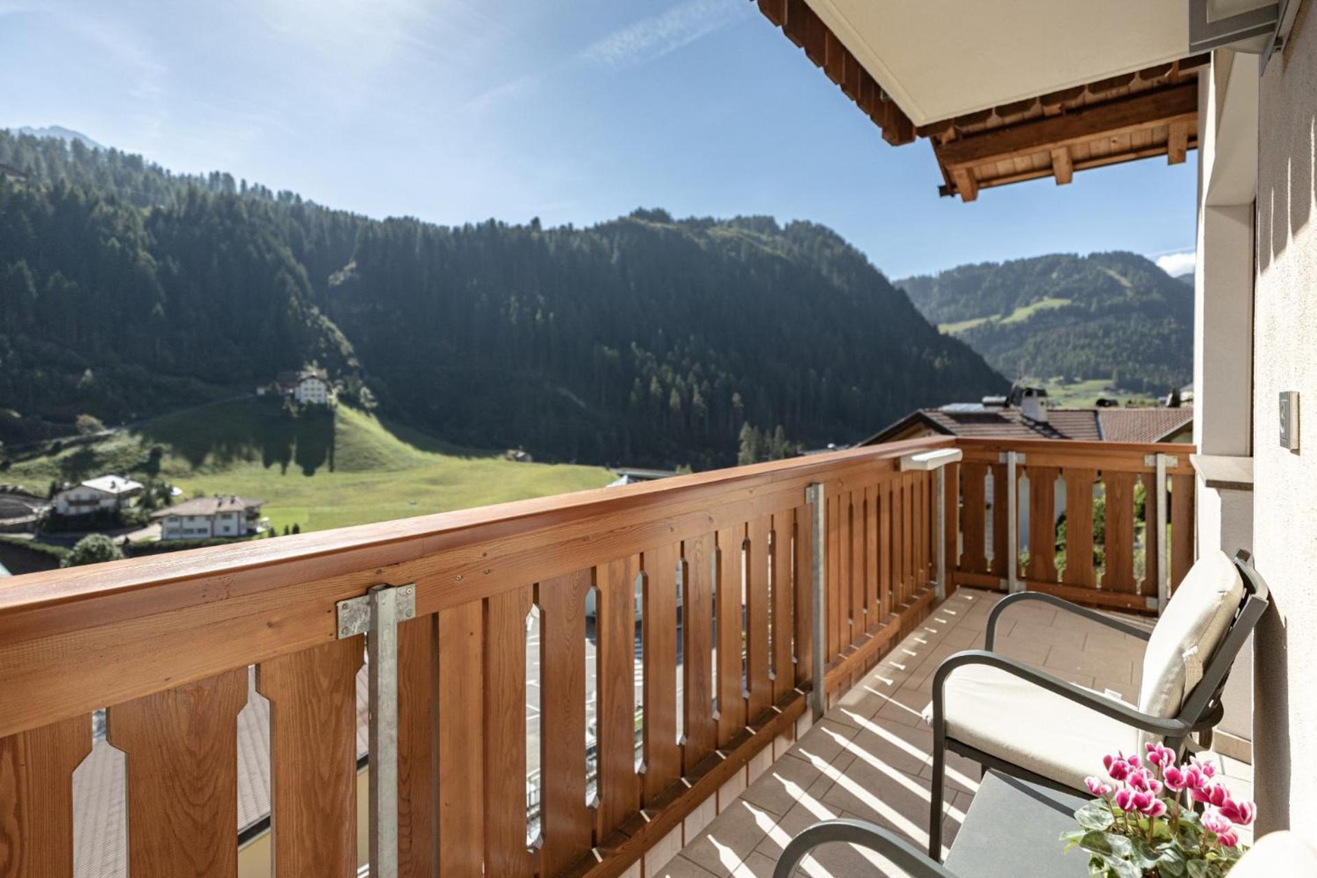 Apartments Soval Santa Cristina Val Gardena Exterior photo